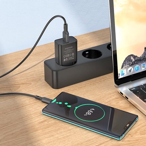 Сетевое зарядное устройство Borofone BA72A, 18 Вт, Quick Charge, черный, 1 порт, #6974443388541 Превью 2