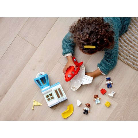 Конструктор LEGO DUPLO Самолет и аэропорт 10961 Превью 10